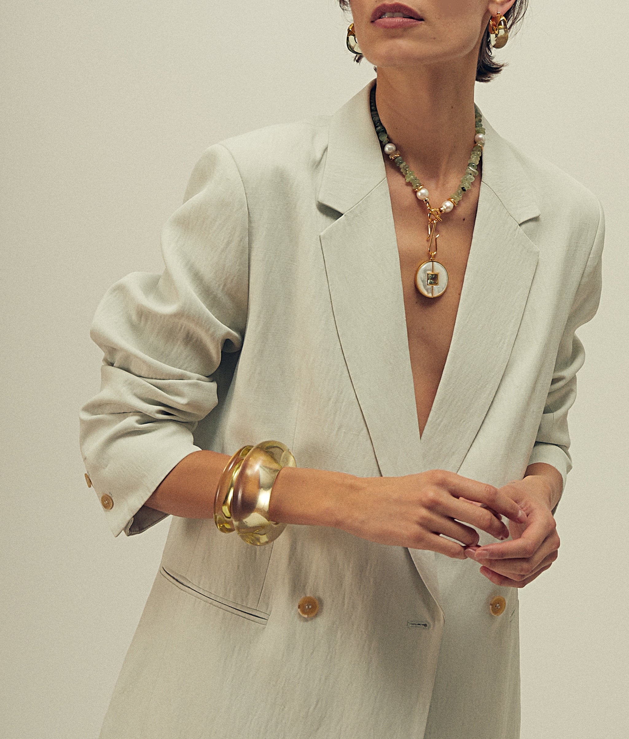 Porto Pendant in Mother-of-Pearl