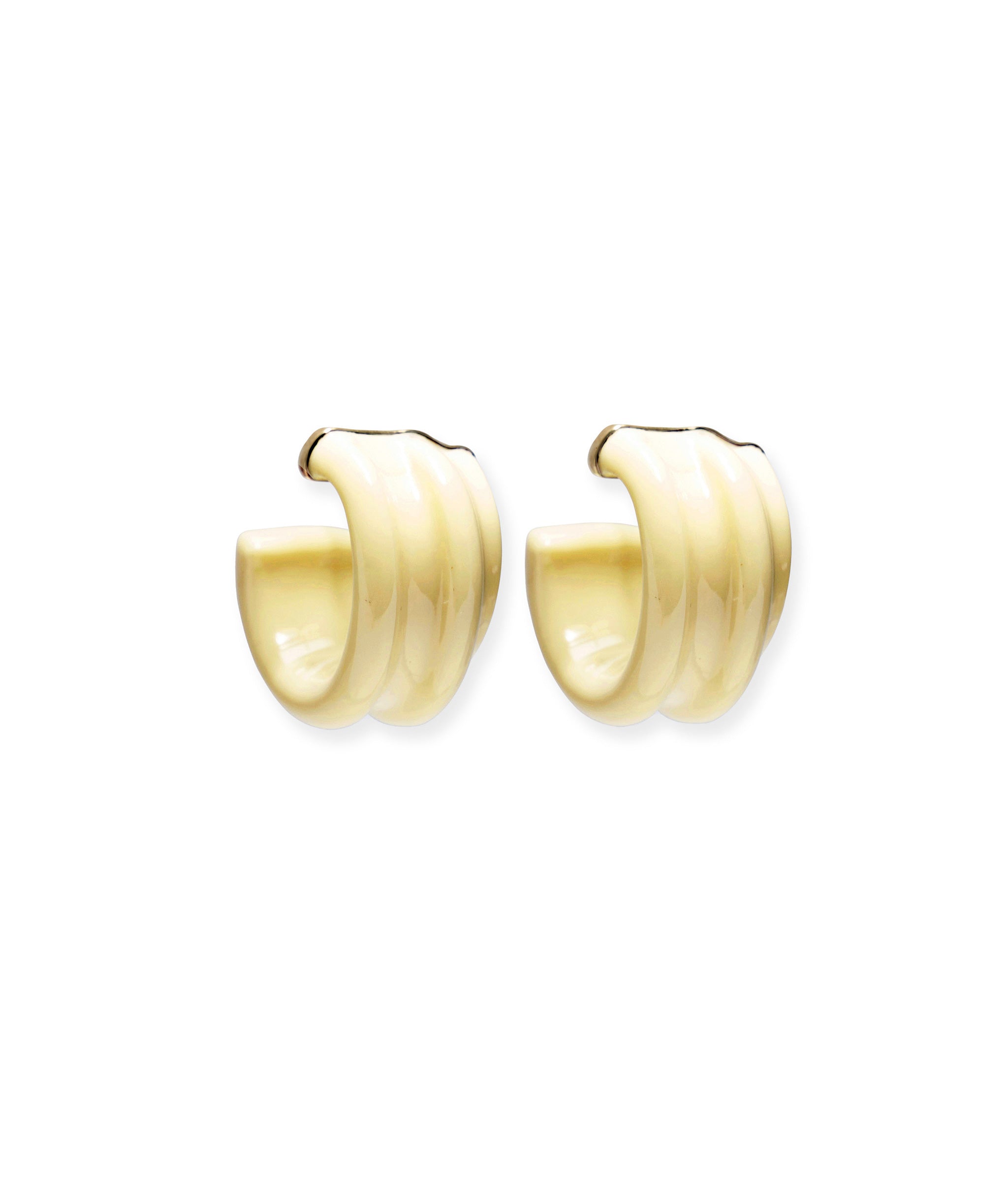 Sculpted Hoops in Custard