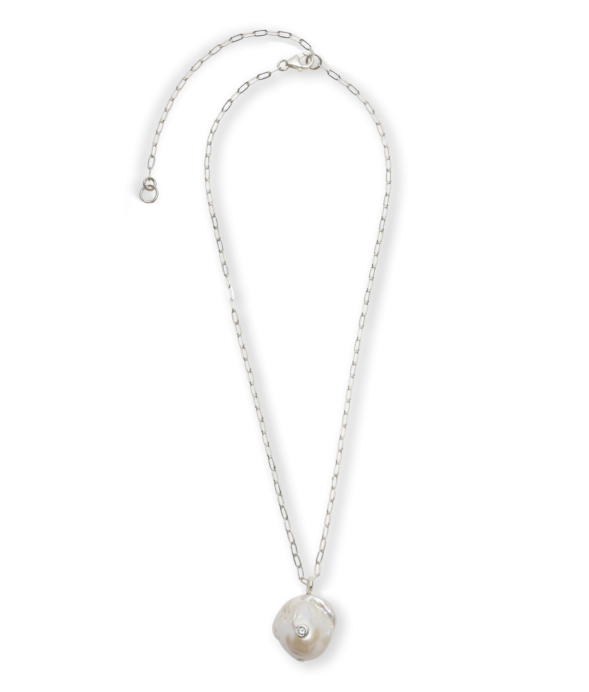 Oasis Necklace in Silver, pearl variation.