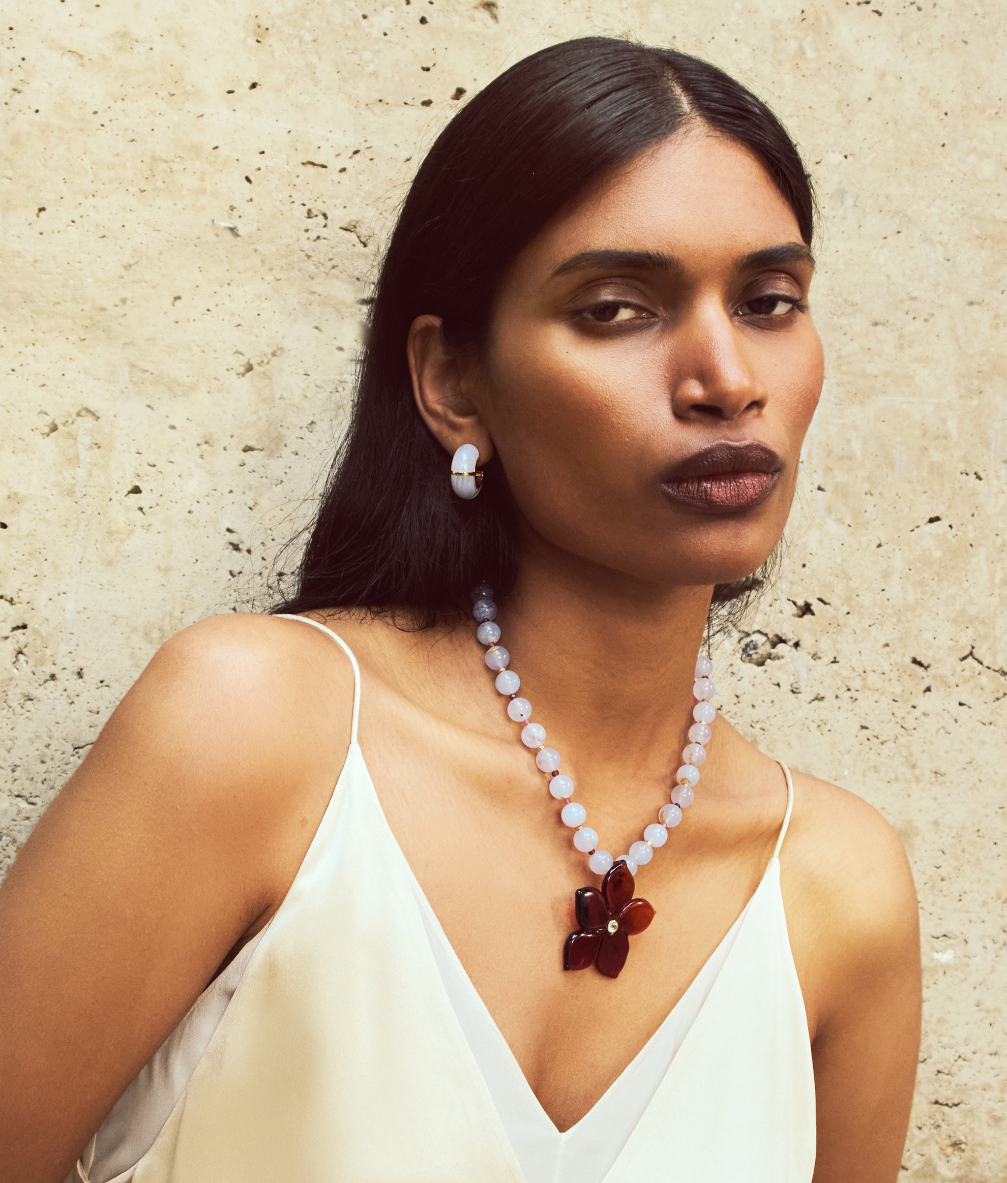 Vinca Flower Necklace in Ginger