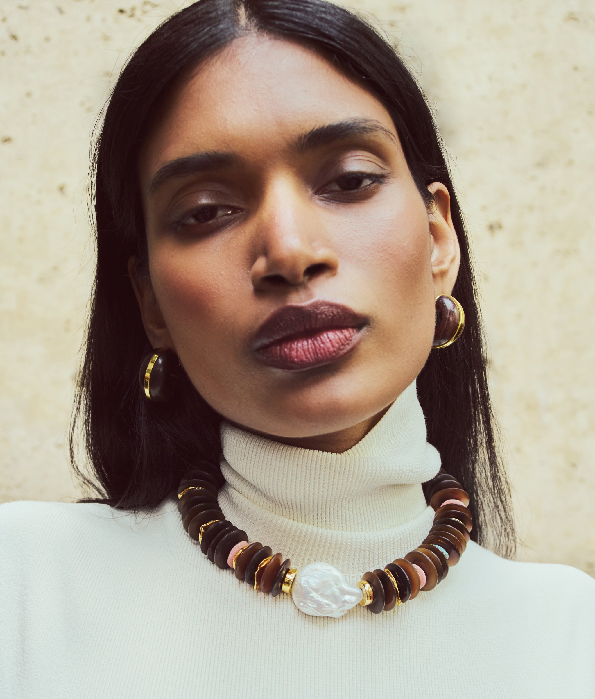 Milano Necklace in Crimson with Pearl