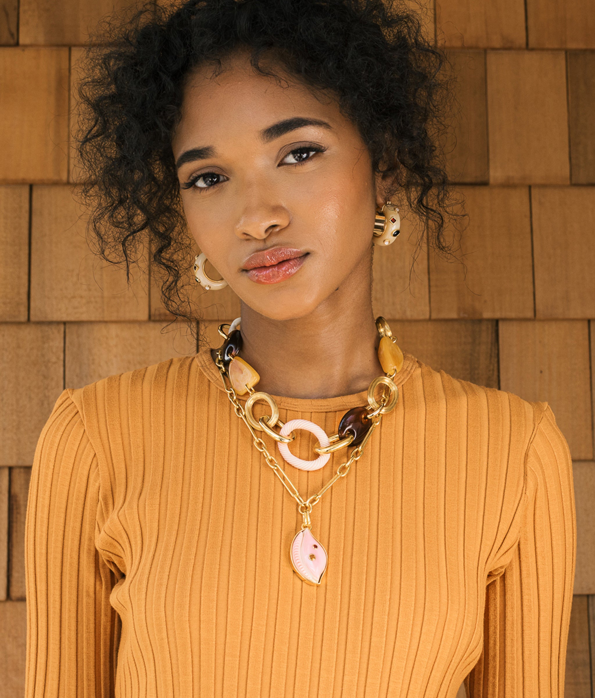 La Bomba Hoops in Cream