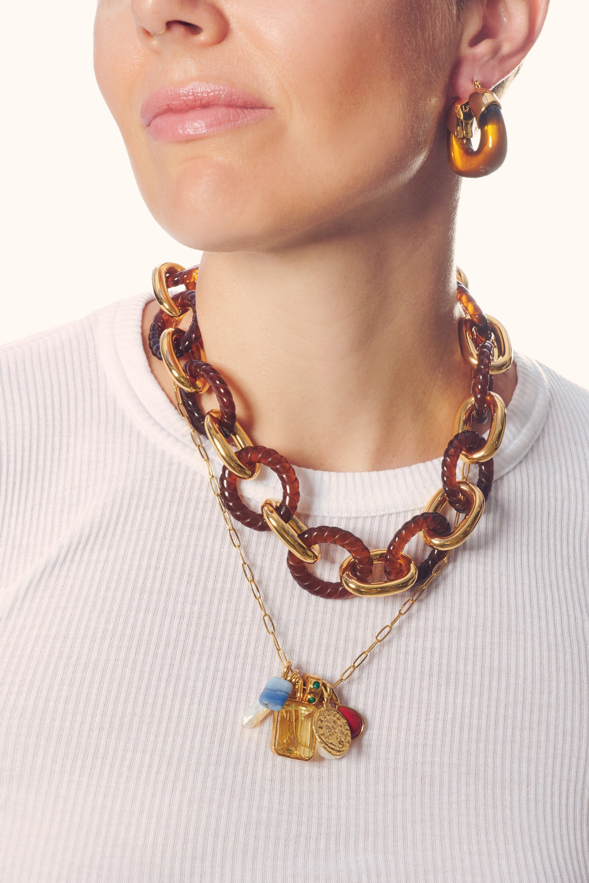 Mirrored Sea Necklace In Tortoise