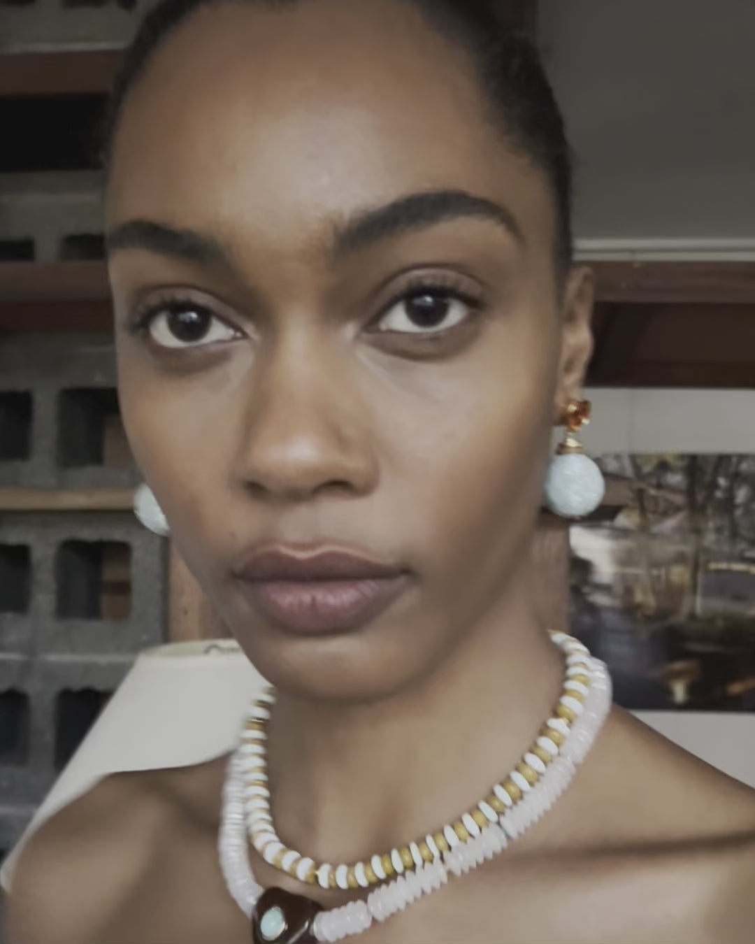 Video of model showing off Gemini Collar, Moritz Necklace and Mist Drop Earrings.